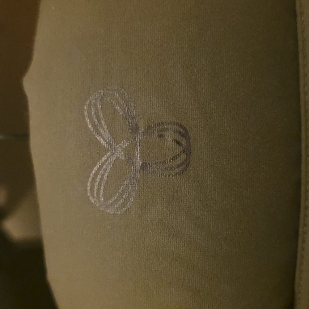 TNA Super Puff Vest - Picture 3 of 7